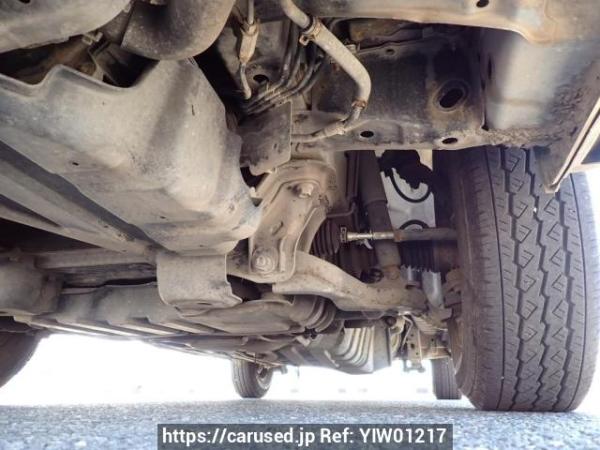 Used 2004 MT toyota hiace-van KDH205V Image[34]