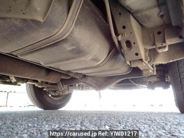 Used 2004 MT toyota hiace-van KDH205V Image[38]