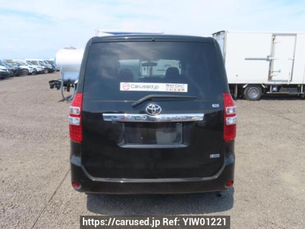 Used 2010 AT toyota noah ZRR70G Image[5]