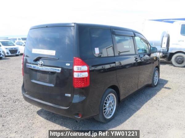 Used 2010 AT toyota noah ZRR70G Image[6]