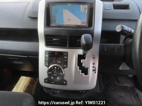 Used 2010 AT toyota noah ZRR70G Image[26]