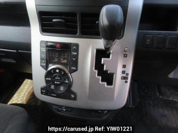 Used 2010 AT toyota noah ZRR70G Image[28]