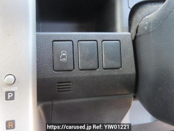 Used 2010 AT toyota noah ZRR70G Image[32]