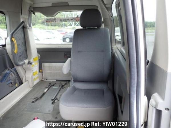 Used 2009 AT toyota regiusace-van TRH200K Image[16]