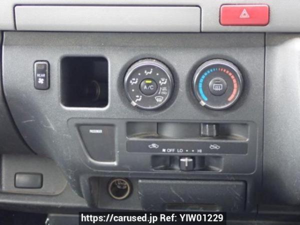 Used 2009 AT toyota regiusace-van TRH200K Image[22]