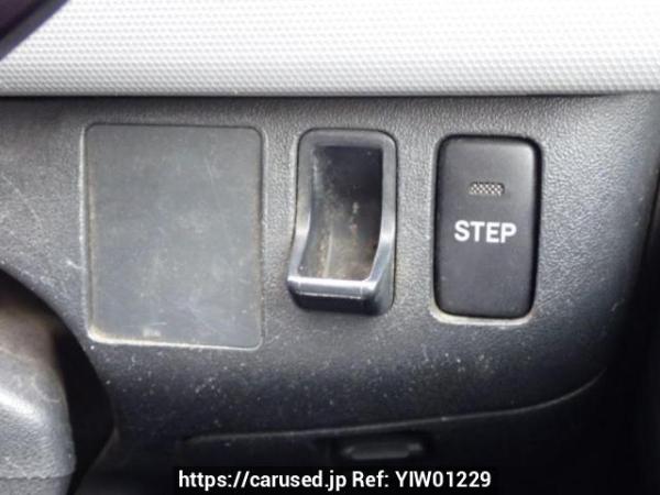 Used 2009 AT toyota regiusace-van TRH200K Image[27]