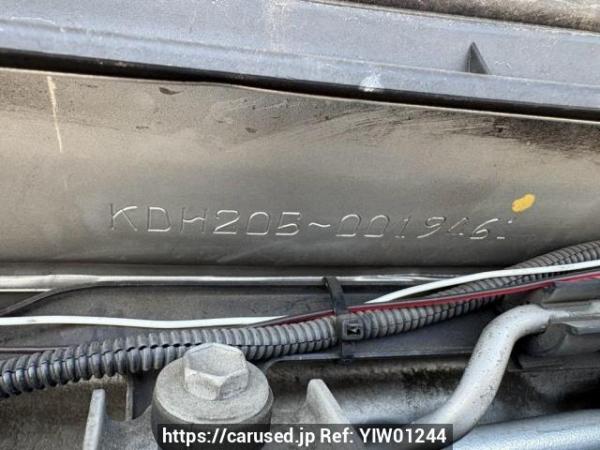 Used 2006 AT toyota regiusace-van KDH205V Image[11]