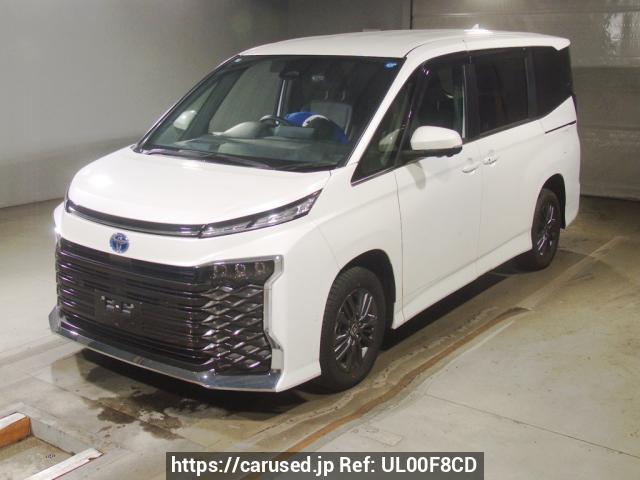 Buy Used 2025 Toyota Voxy ZWR95W (UL00F8CD) - Carused.jp