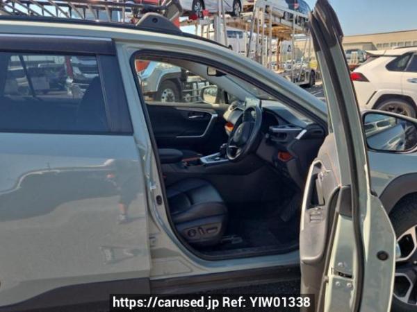 Used 2020 AT toyota rav4 MXAA54 Image[16]