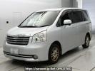 Toyota Noah ZRR70G