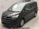 Toyota Noah ZRR80Gカイ