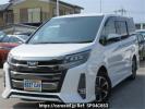 Toyota Noah ZRR80W