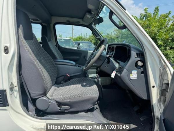 Used 2002 AT toyota hiace-wagon RZH111G Image[9]