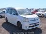 Used 2009 AT toyota voxy ZRR70W Image[0]