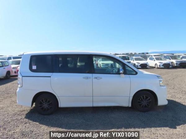 Used 2009 AT toyota voxy ZRR70W Image[7]