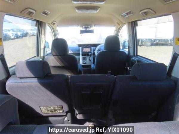 Used 2009 AT toyota voxy ZRR70W Image[9]