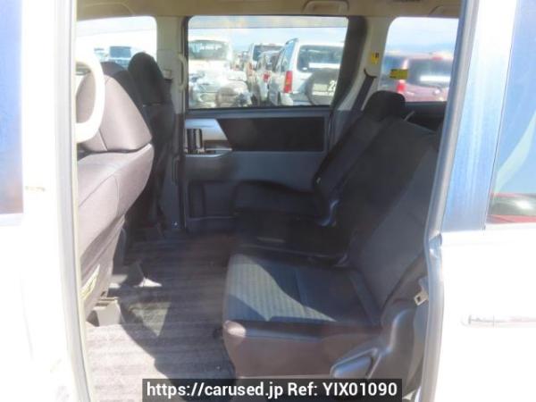 Used 2009 AT toyota voxy ZRR70W Image[20]