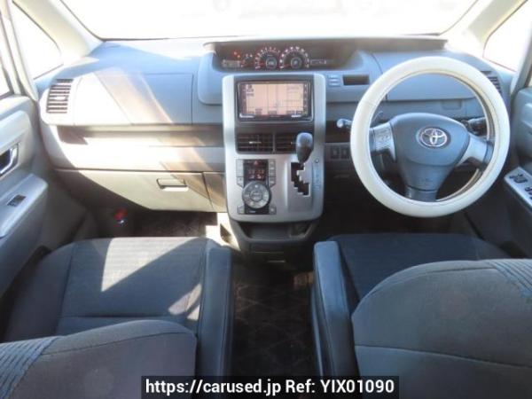 Used 2009 AT toyota voxy ZRR70W Image[23]