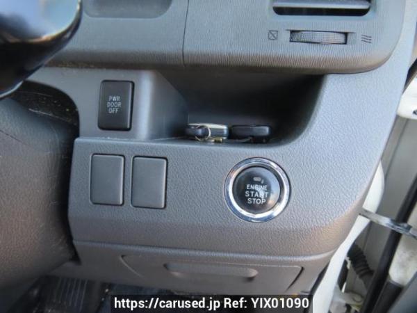 Used 2009 AT toyota voxy ZRR70W Image[33]