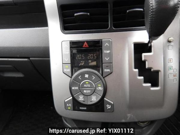 Used 2009 AT toyota voxy ZRR70W Image[23]