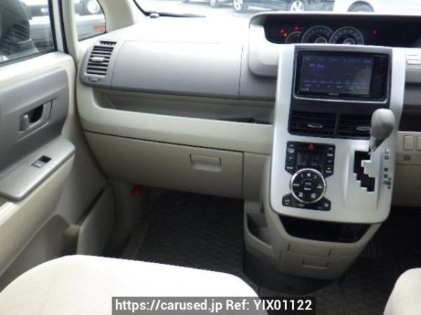 Used 2010 AT toyota noah ZRR75G Image[17]