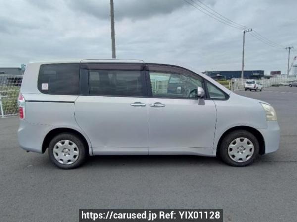 Used 2009 AT toyota noah ZRR70G Image[7]