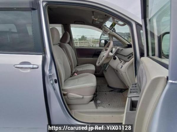 Used 2009 AT toyota noah ZRR70G Image[13]