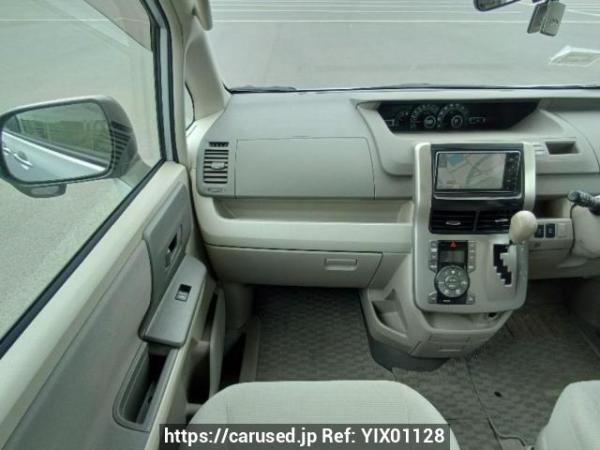 Used 2009 AT toyota noah ZRR70G Image[19]