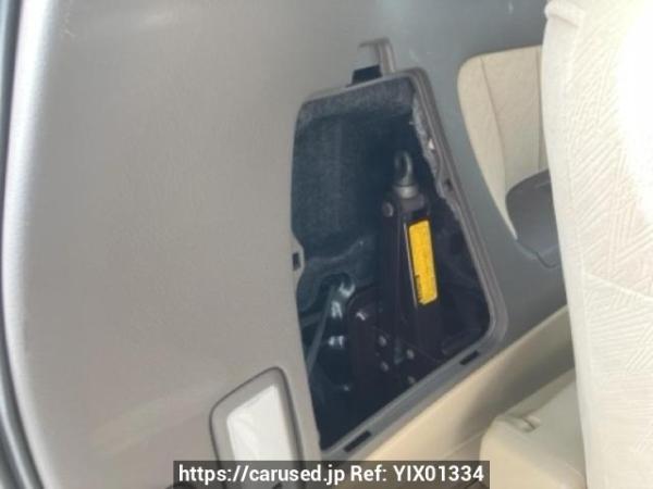 Used 2005 AT toyota alphard MNH10W Image[39]
