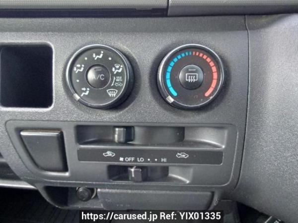 Used 2005 AT toyota hiace-van KDH205V Image[21]