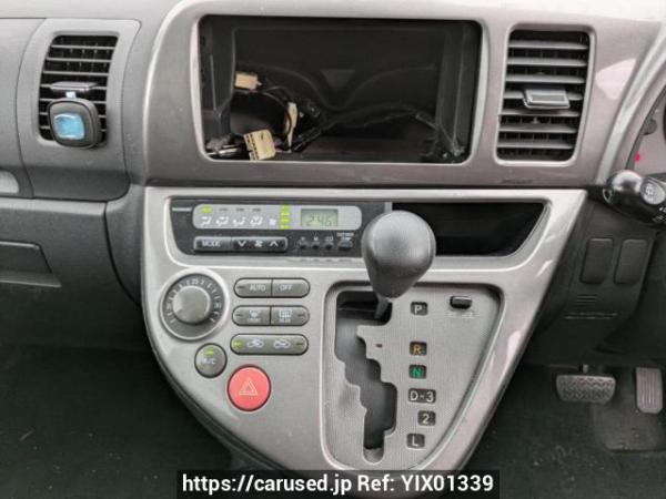 Used 2003 AT toyota wish ZNE10G Image[15]