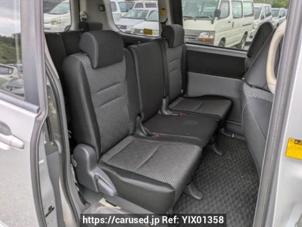 Used 2008 AT toyota noah ZRR70W Image[11]