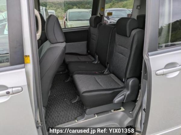 Used 2008 AT toyota noah ZRR70W Image[12]