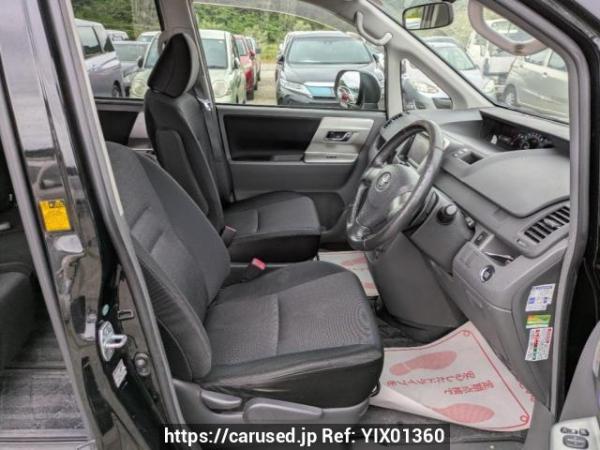 Used 2008 AT toyota voxy ZRR70W Image[9]