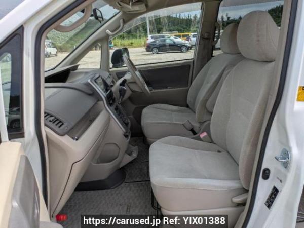 Used 2007 AT toyota noah ZRR70G Image[10]