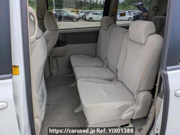 Used 2007 AT toyota noah ZRR70G Image[12]