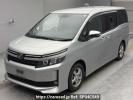 Toyota Voxy ZRR80G
