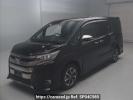 Toyota Noah ZRR80W