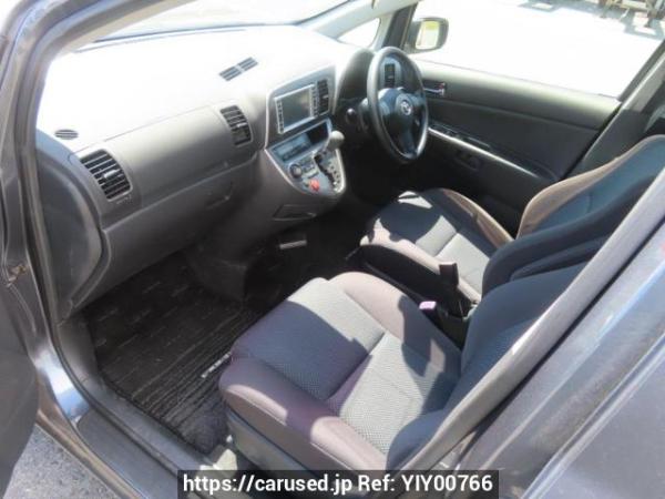 Used 2004 AT toyota wish ZNE10G Image[15]