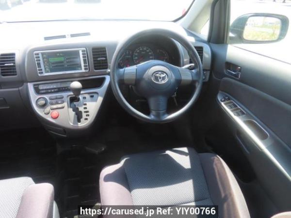 Used 2004 AT toyota wish ZNE10G Image[21]