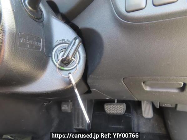 Used 2004 AT toyota wish ZNE10G Image[29]