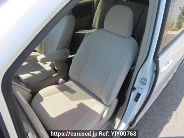 Used 2008 AT toyota noah ZRR70G Image[16]