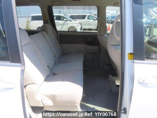 Used 2008 AT toyota noah ZRR70G Image[17]