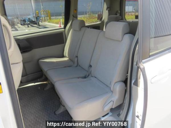 Used 2008 AT toyota noah ZRR70G Image[20]