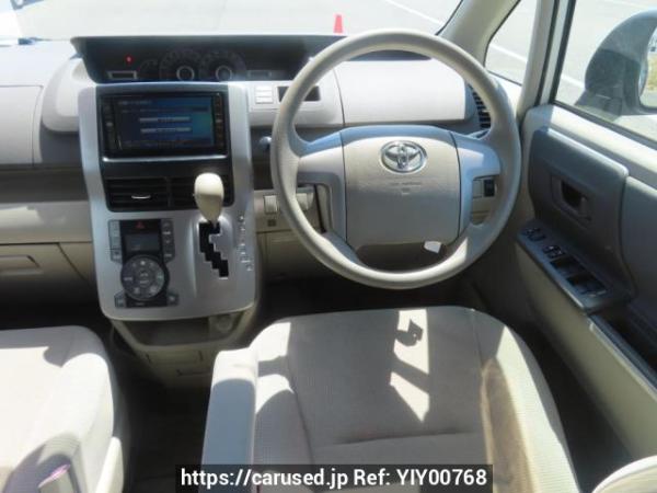 Used 2008 AT toyota noah ZRR70G Image[25]