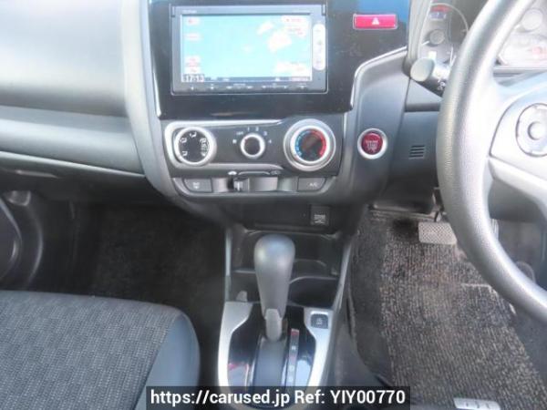 Used 2013 AT honda fit GK3 Image[18]