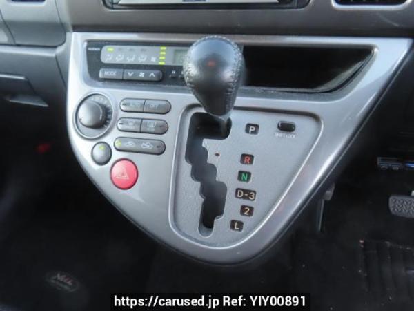 Used 2005 AT toyota wish ZNE10G Image[26]