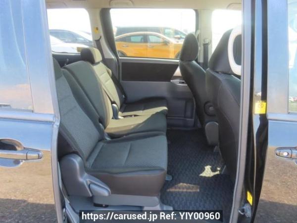 Used 2009 AT toyota noah ZRR70W Image[16]