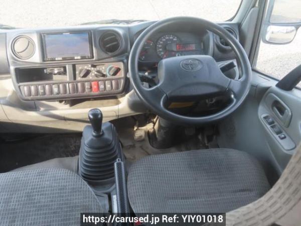 Used 2011 MT toyota toyoace-route-van XZC605V Image[24]