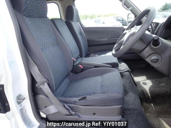Used 2006 AT nissan caravan-bus DWMGE25 Image[12]